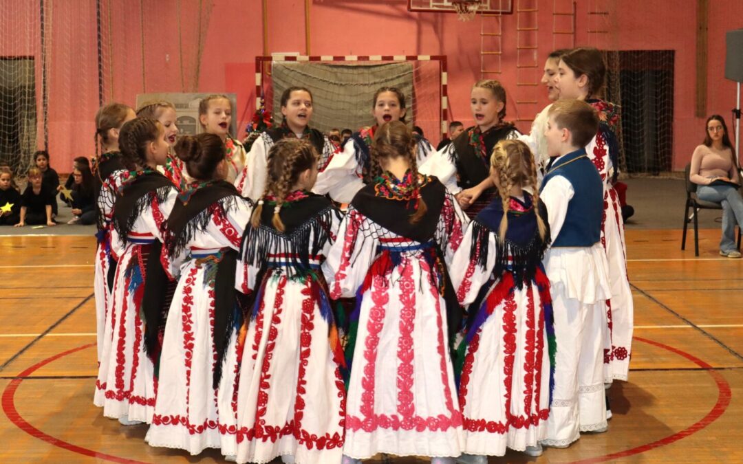 NAŠOJ ŠKOLI ODOBRENA SU SREDSTAVA MINISTARSTVA ZA PROJEKT „IZVANNASTAVNA AKTIVNOST- FOLKLOR“