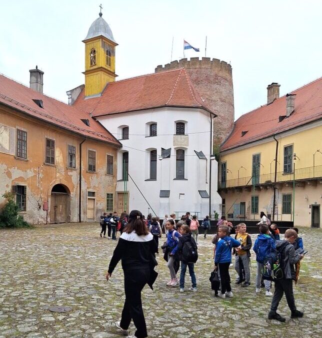 DVORCI, TAJNE I UZBUĐENJA – NEZABORAVNA TERENSKA NASTAVA KROZ SLAVONIJU!