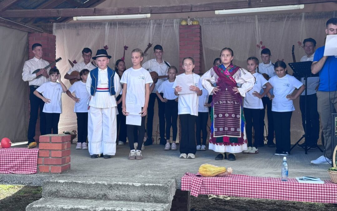 SUDJELOVALI SMO U DJEČJOJ SMOTRI FOLKLORA